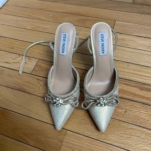 Steve Madden Viable Gold Heels